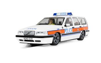 Autícko Street SCALEXTRIC C4627 - Volvo 850 Estate - Police Edition (1:32)