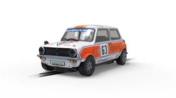 Autícko Touring SCALEXTRIC C4413 - Mini 1275GT - Data Post - Alan Curnow (1:32)